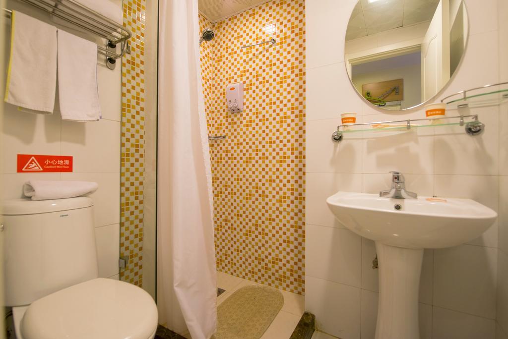 Home Inn Beijing Xiaoxitian Esterno foto