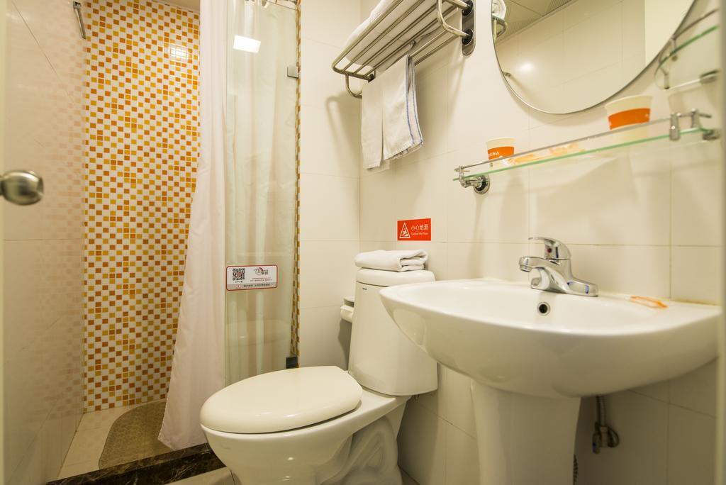 Home Inn Beijing Xiaoxitian Esterno foto